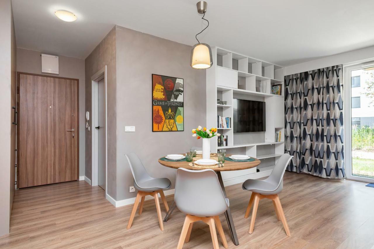 Fort Wola Apartments Warsaw By Noclegi Renters Room photo